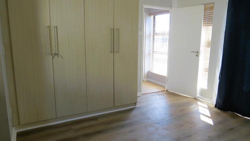 To Let 2 Bedroom Property for Rent in Burgundy Estate Western Cape